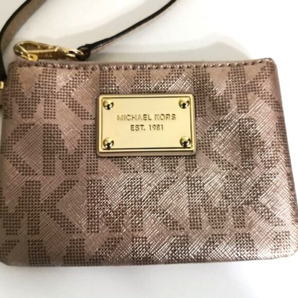 NWOT Michael Kors Monogram Jet Set Wristlet Rose Gold Color 5.75"Lx4"H - Picture 3 of 6